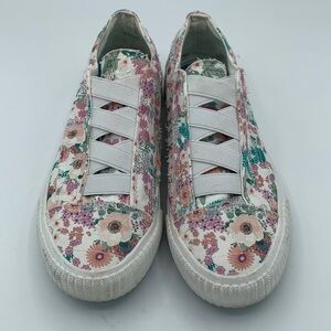 Blowfish Malibu Sneakers Sz 8 light wear Floral pattern
